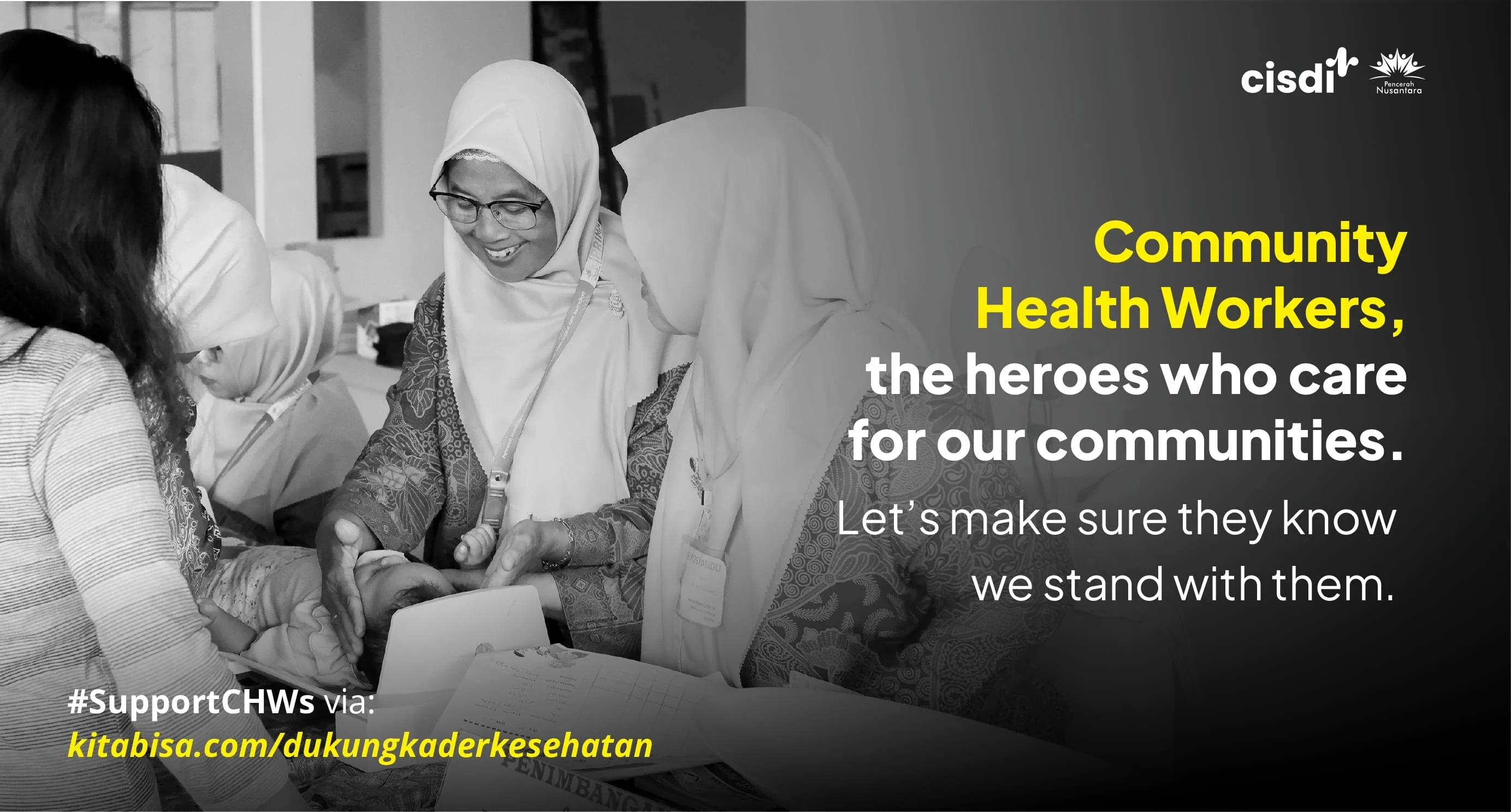 A community health worker is carefully measuring the baby's height. This photo highlights the dedication of CHWs to ensure the community’s health. Through this photo, CISDI encourages the public to support CHWs via kitabisa.com/dukungkaderkesehatan